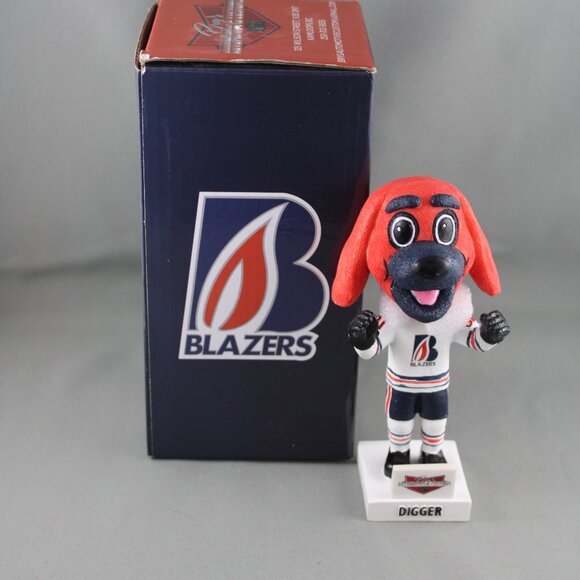 Kamloops Blazers Bobblehead - Team Mascot Digger - New In Box - Picture 1 of 10
